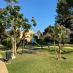 Nice Ground Floor Apartment- 2 Bedrooms - 450 Meters From The Beach