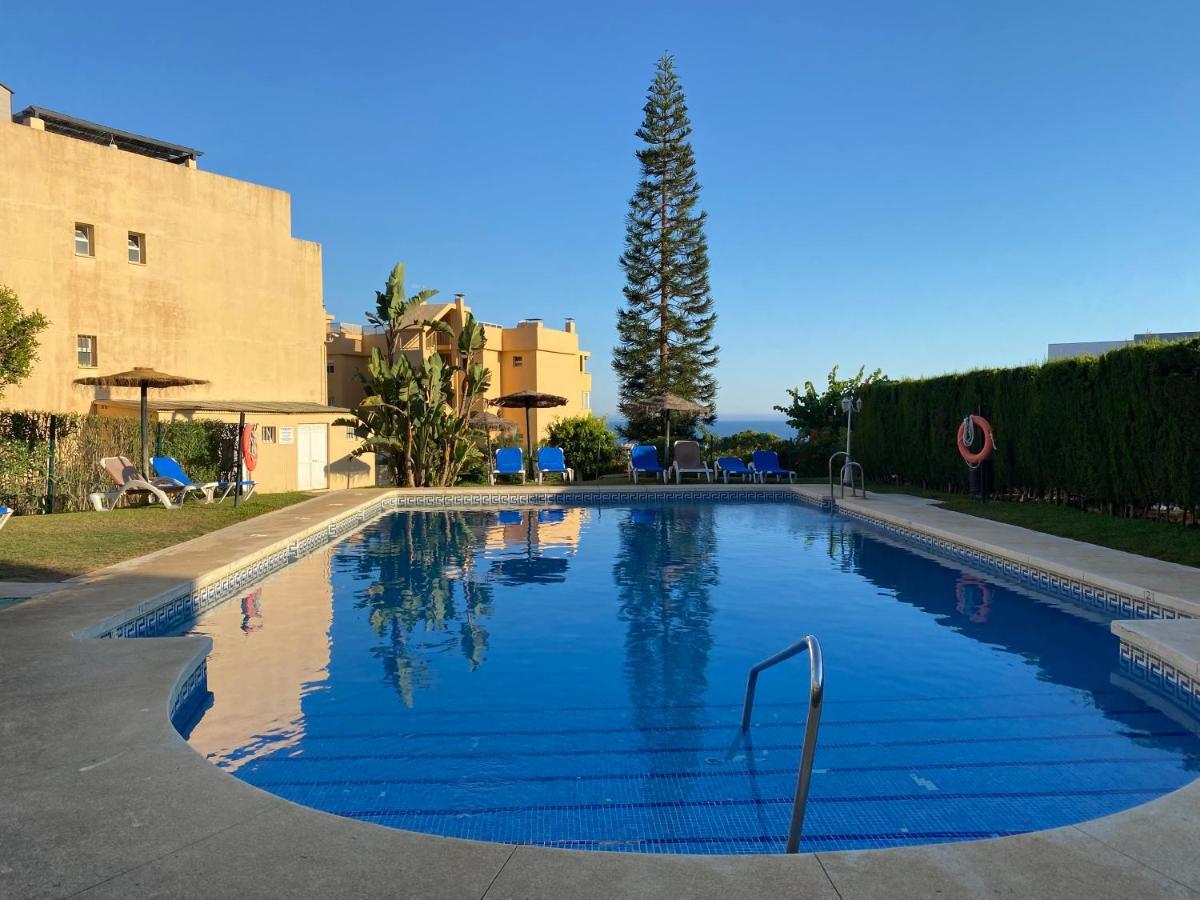 Ground Floor Apartment- 2 Bedrooms - 450 Meters From The Apartamento *