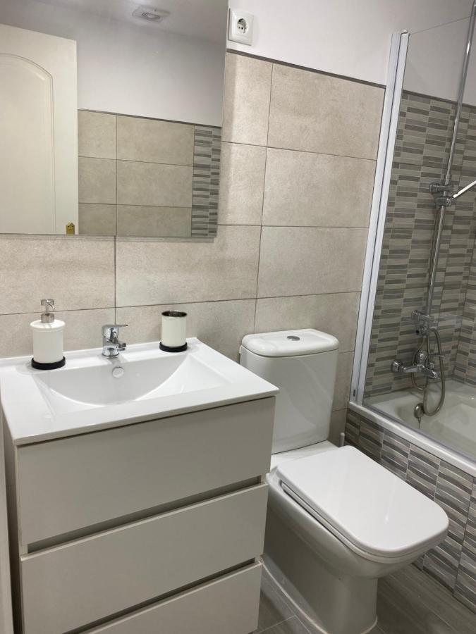 Ground Floor Apartment- 2 Bedrooms - 450 Meters From The Marbella
